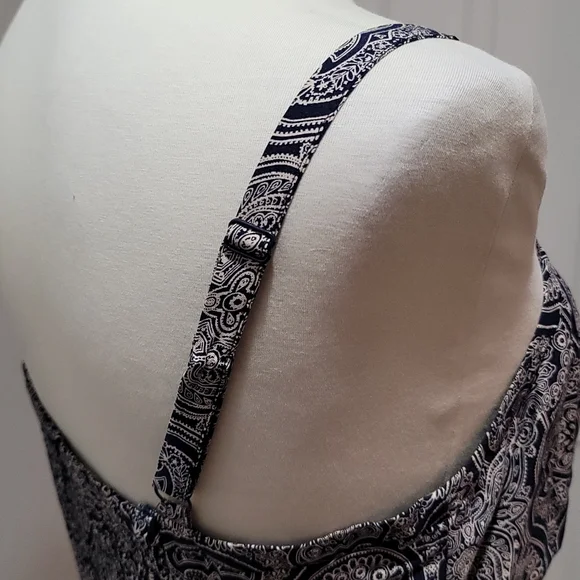 TORRID M/L PAISLEY MIDI CHALLIS TANK DRESS BLUE BANDANA PRINT MINIMALIST SIZE 00 - Picture 5 of 11